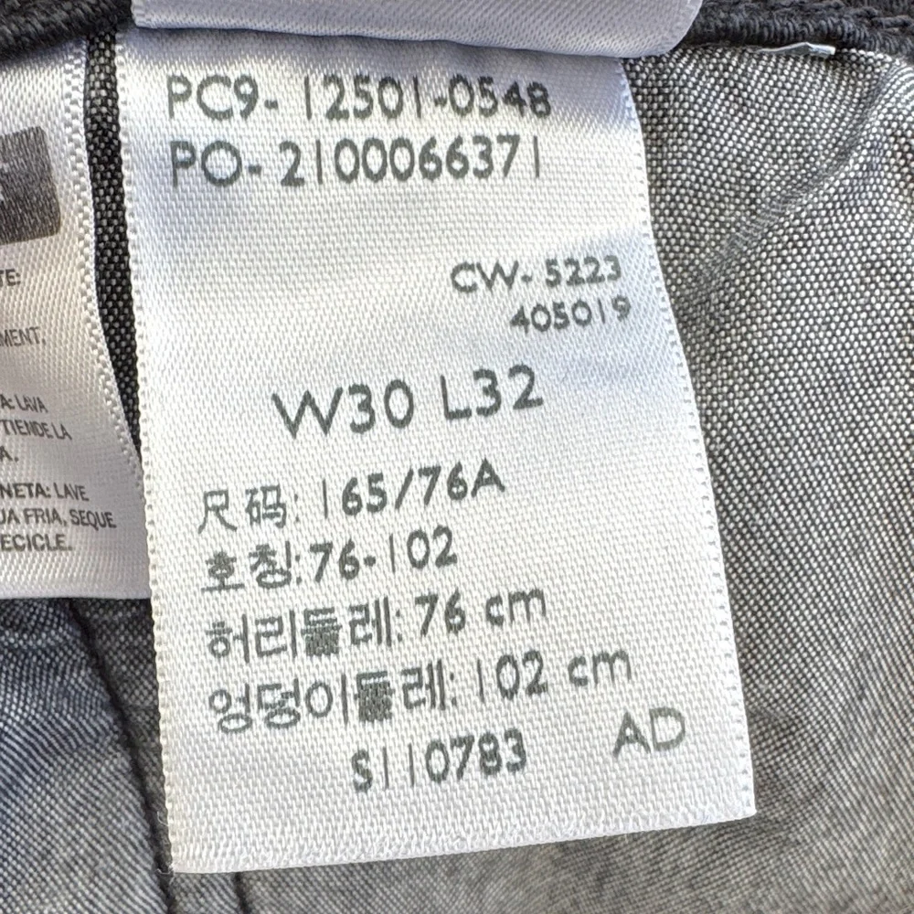 LEVI’S Black 501® ORIGINAL FIT WOMEN'S JEANS - Picture 7 of 8